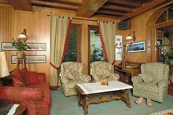 Castor Hotel 3*
