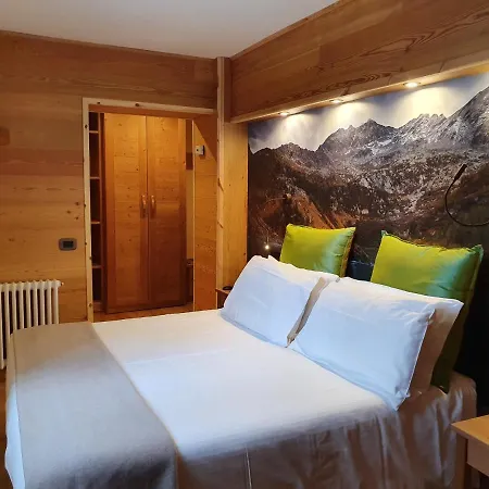 Castor Hotel 3*