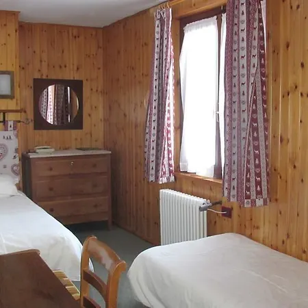 Castor Hotel 3*