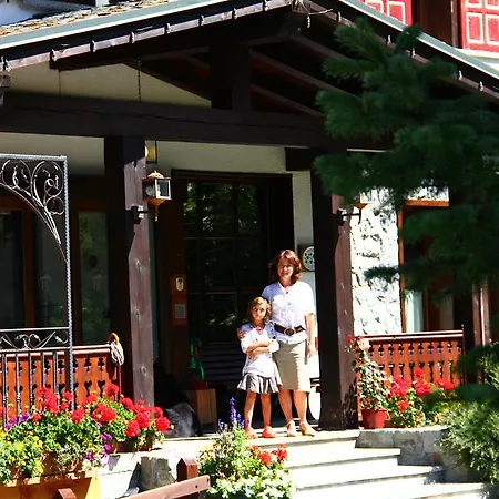 Castor Hotel