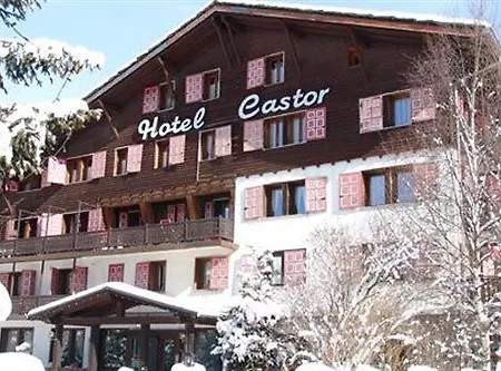 Castor ホテル
